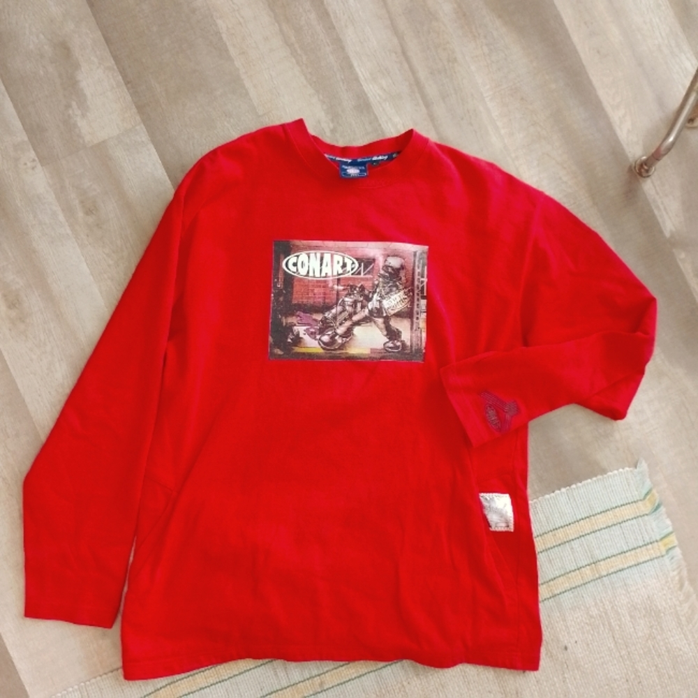 Rare🩸 Conart sweater, size Large